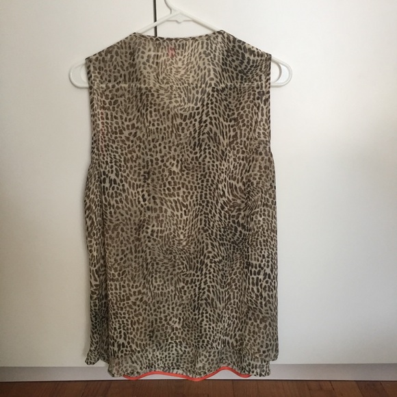 Vince Camuto Cheetah Tank Top - Picture 2 of 3
